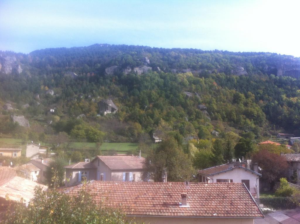 Les Callunes Anciennement Le Beausejour Annot Habitación foto