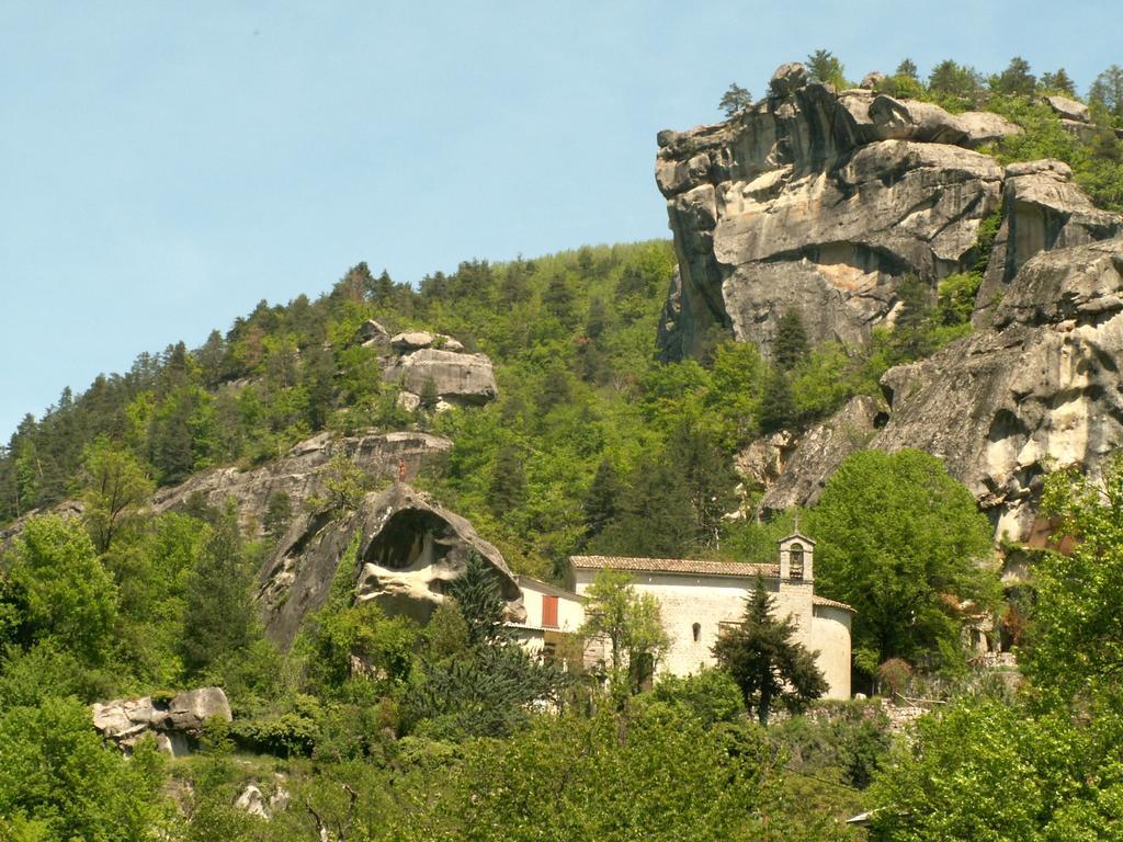 Les Callunes Anciennement Le Beausejour Annot Exterior foto